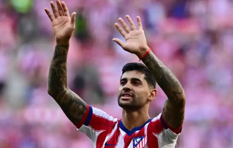 Romero Thay Messi Làm Đội Trưởng Lionel Scaloni Tiết Lộ